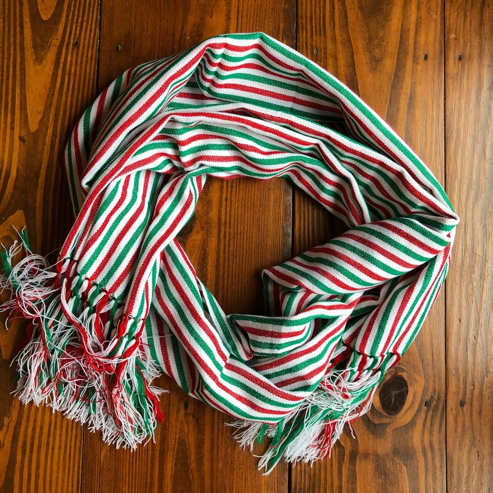 Beautiful Handmade Red, Green, White Scarf 🧣 - Picture 3 of 6